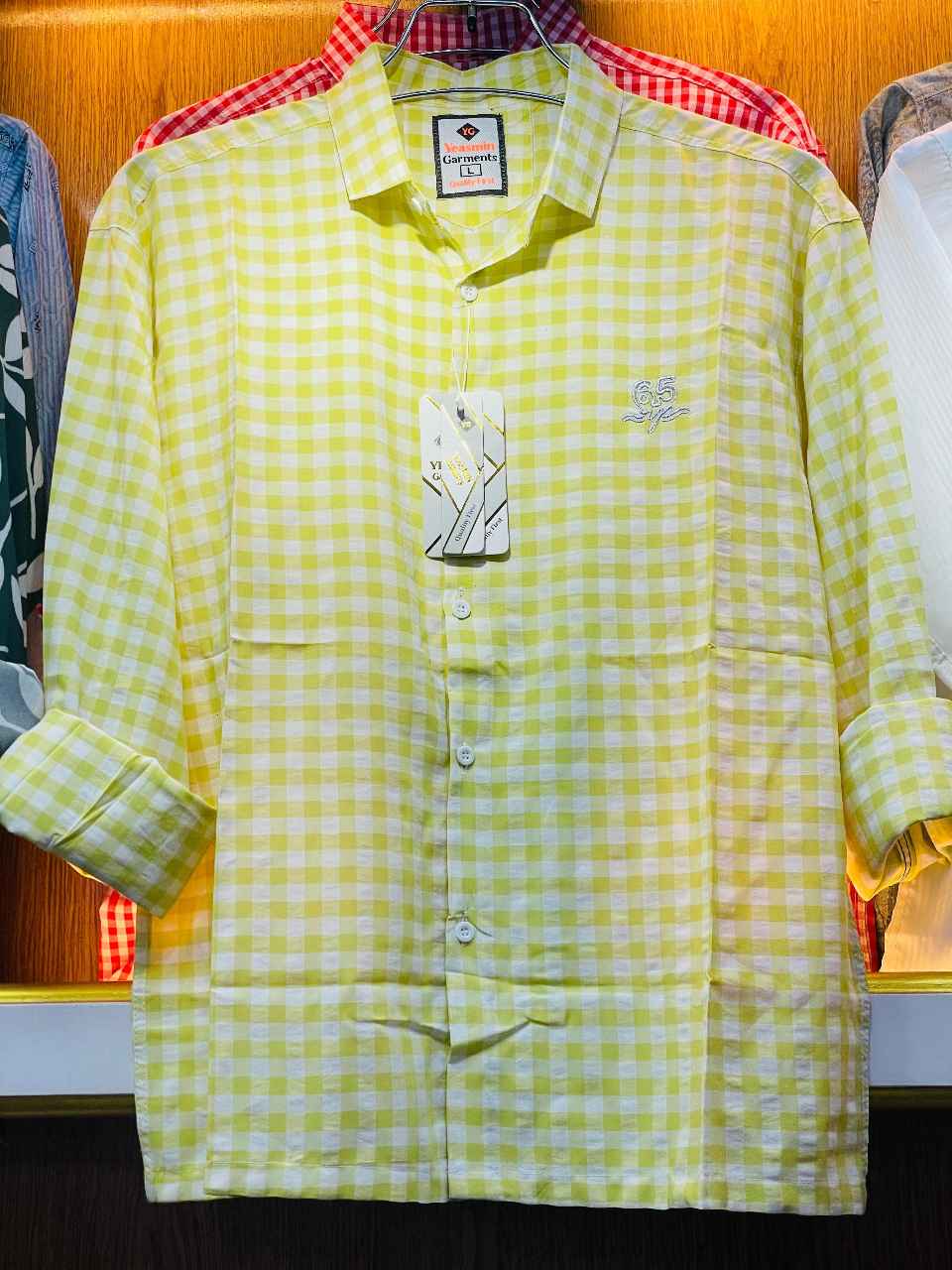 Boxy fit shirt